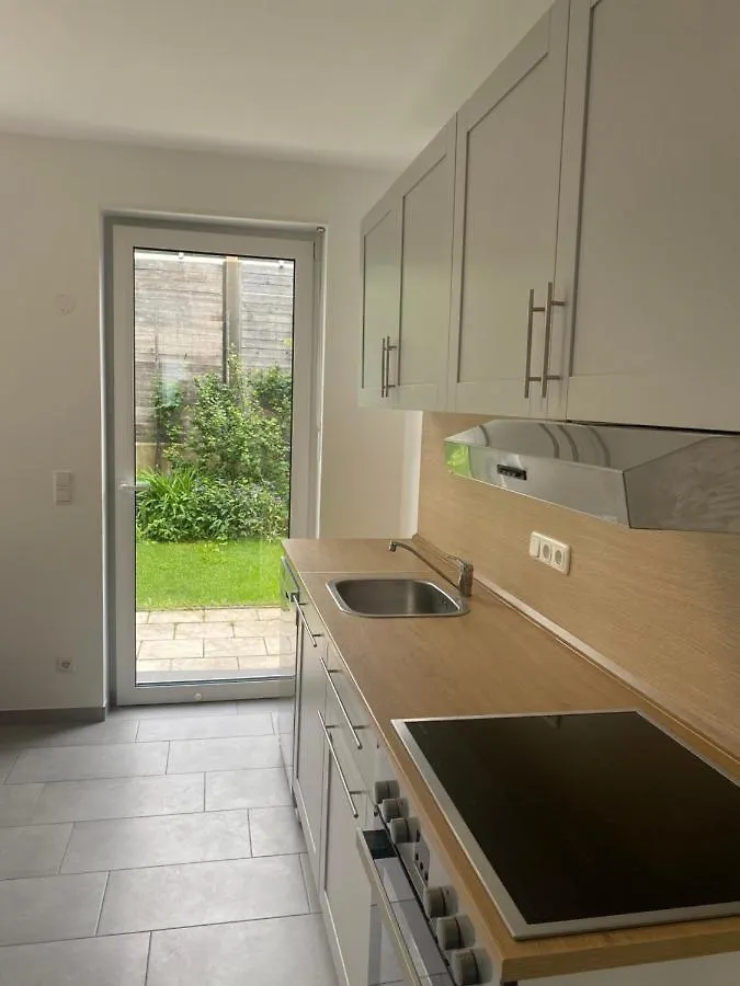 Unterkunft Fuer Arbeiter Und Monteure Fuerstenfeldbruck Apartment